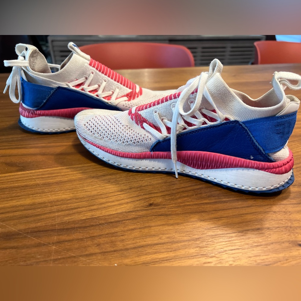 Women’s Puma Ignite Sz 8
